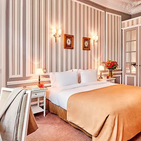 Отель Grand Париж