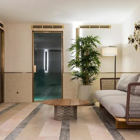 Hotel Grand Paris