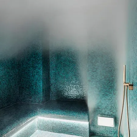 Grand Hotel 5*