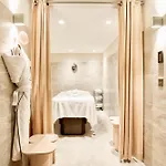 Grand 5* Paris